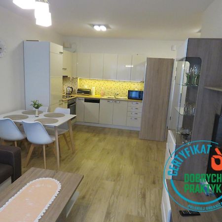 Appartement Blizej Morza U Jacka Z Garazem à Kołobrzeg Extérieur photo