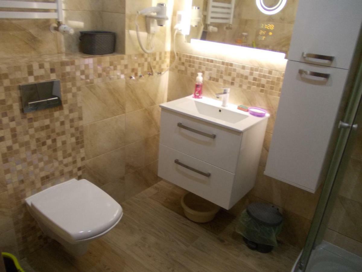 Appartement Blizej Morza U Jacka Z Garazem à Kołobrzeg Extérieur photo